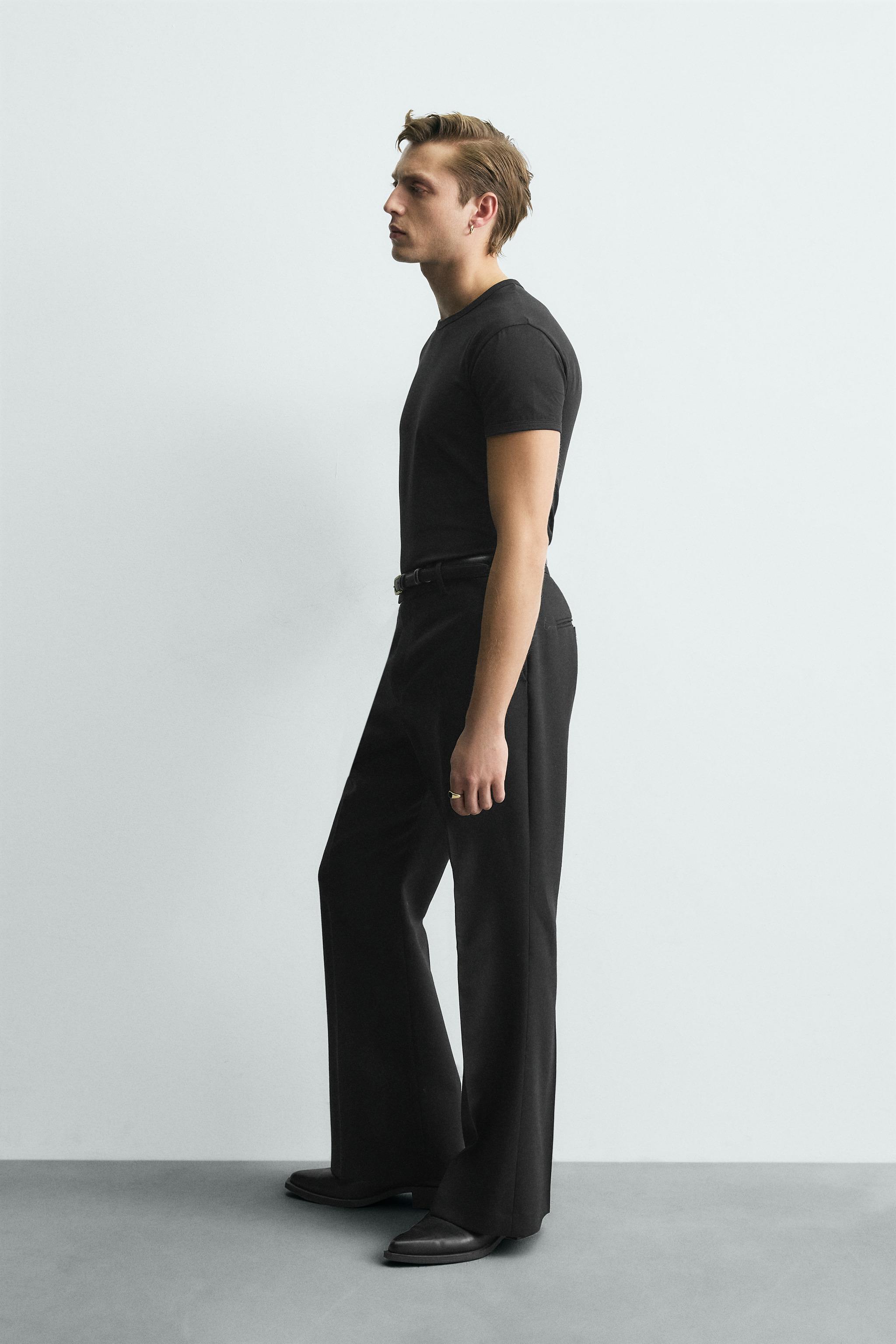 MUSCLE TEE FIT T-SHIRT